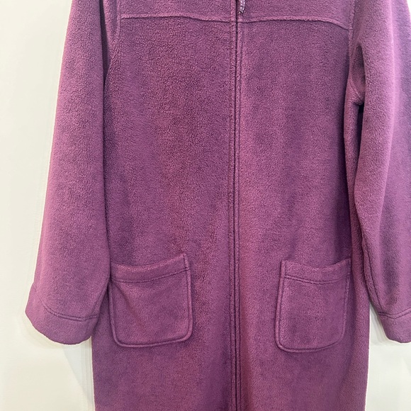 LL Bean Woman’s Winter Fleece Elderberry Robe Double Zipper Pockets Size M - Picture 4 of 13